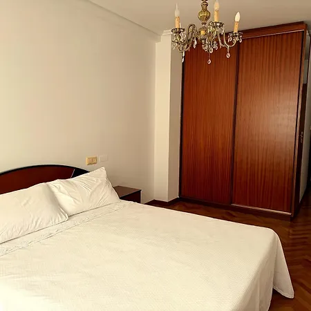 Apartamento Muy Grande En *